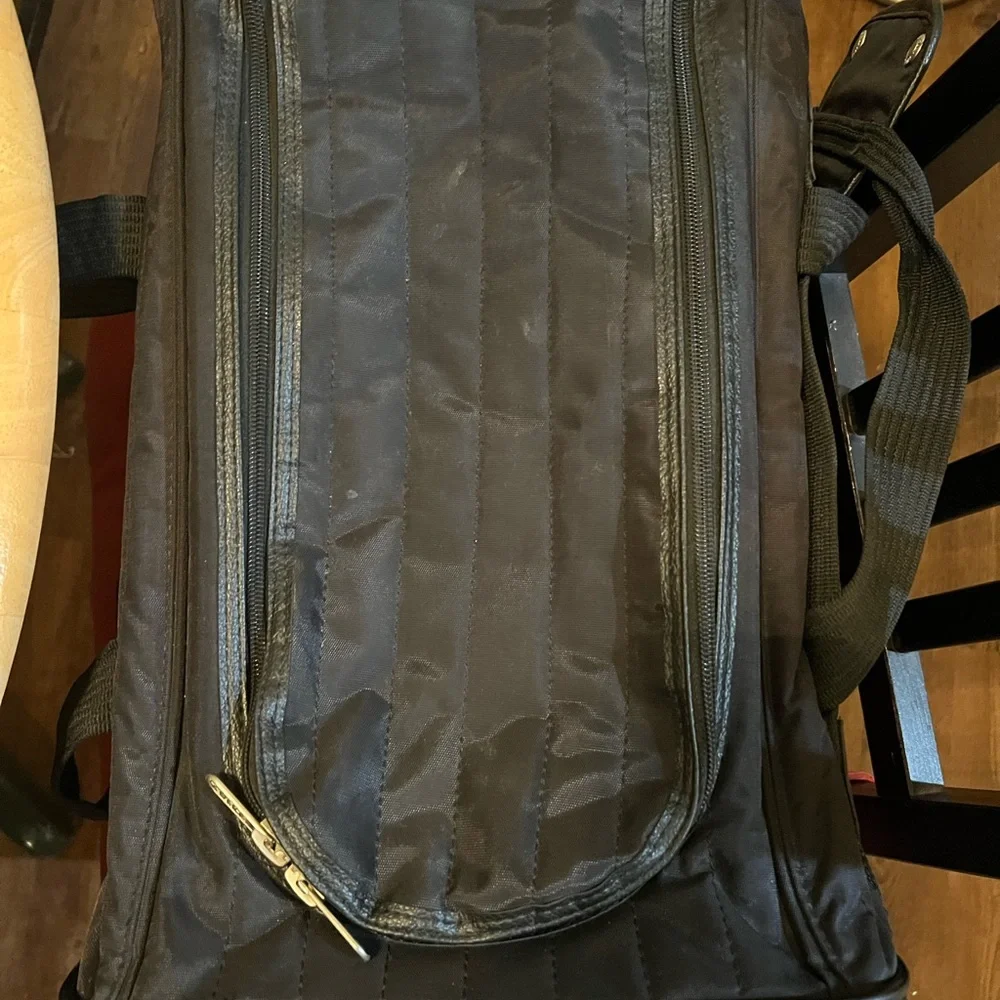 Sherpa deluxe pet carrier/airline